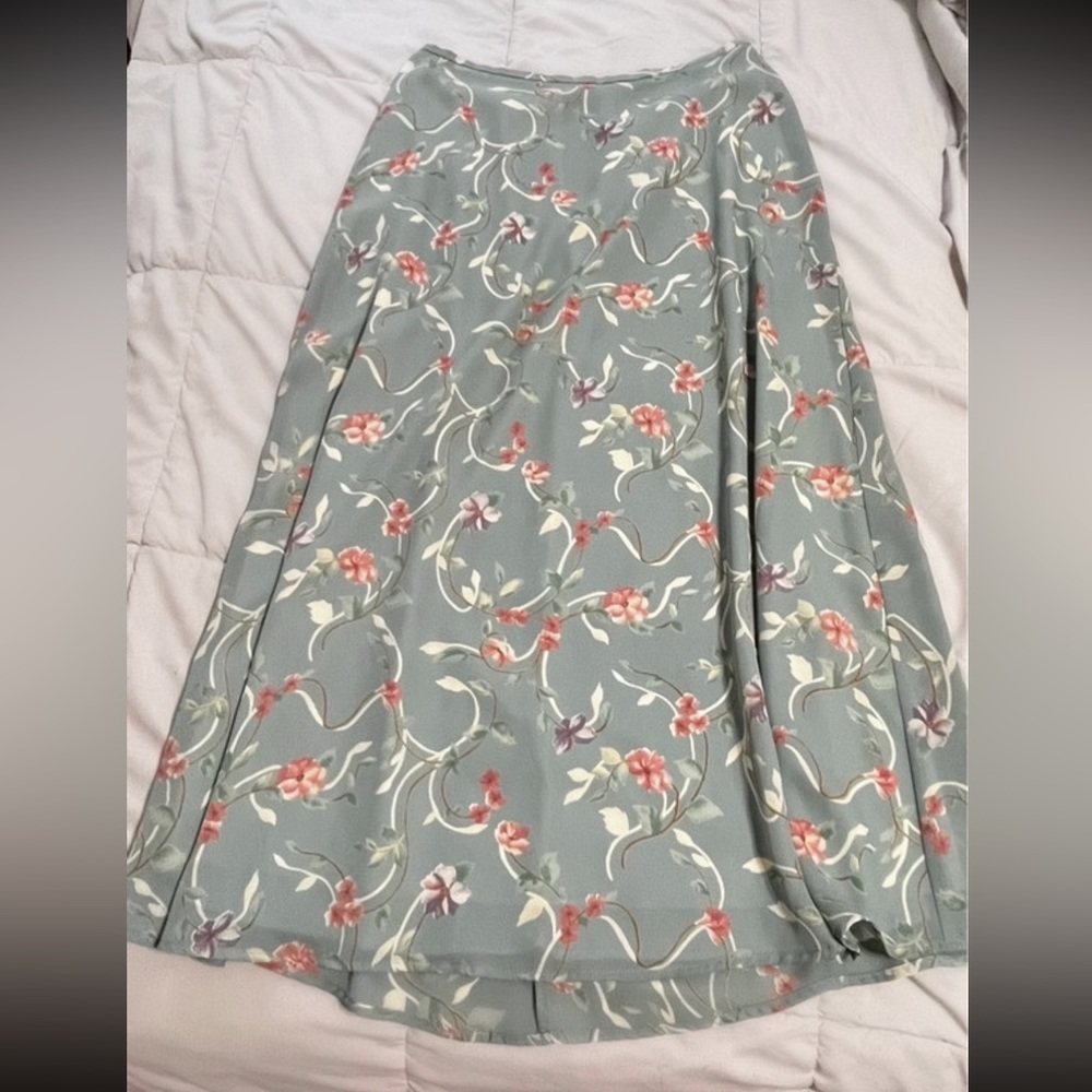 Beautiful vintage maxi skirt